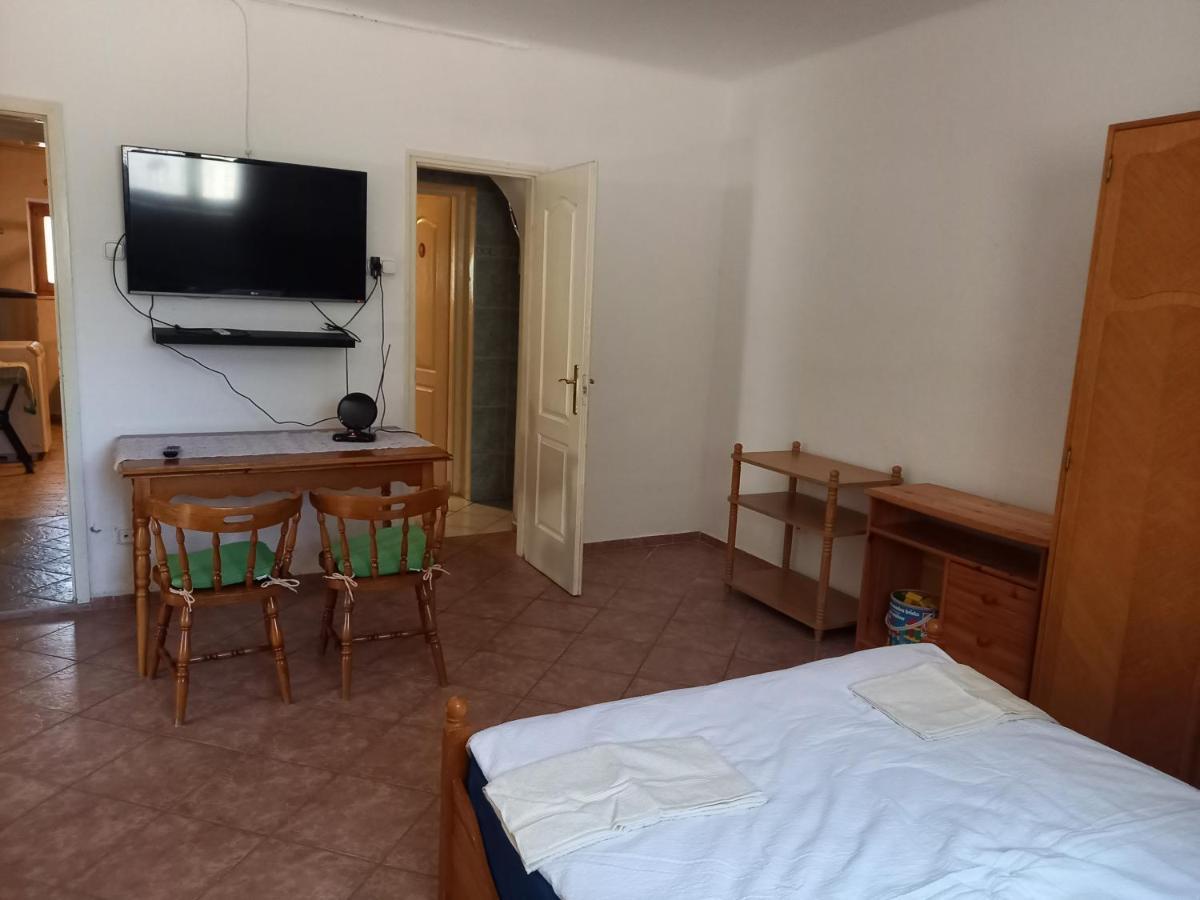 Flamingo Apartman Sopron Exterior foto